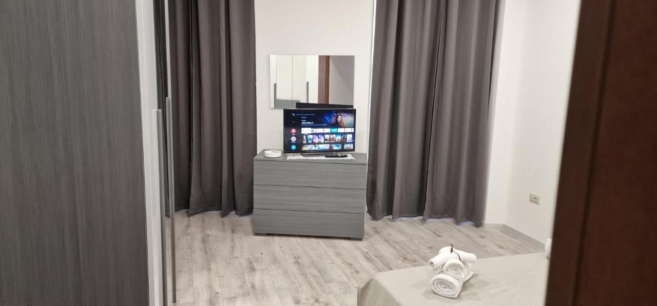 Dani'S House Apartment กาญารี ภายนอก รูปภาพ