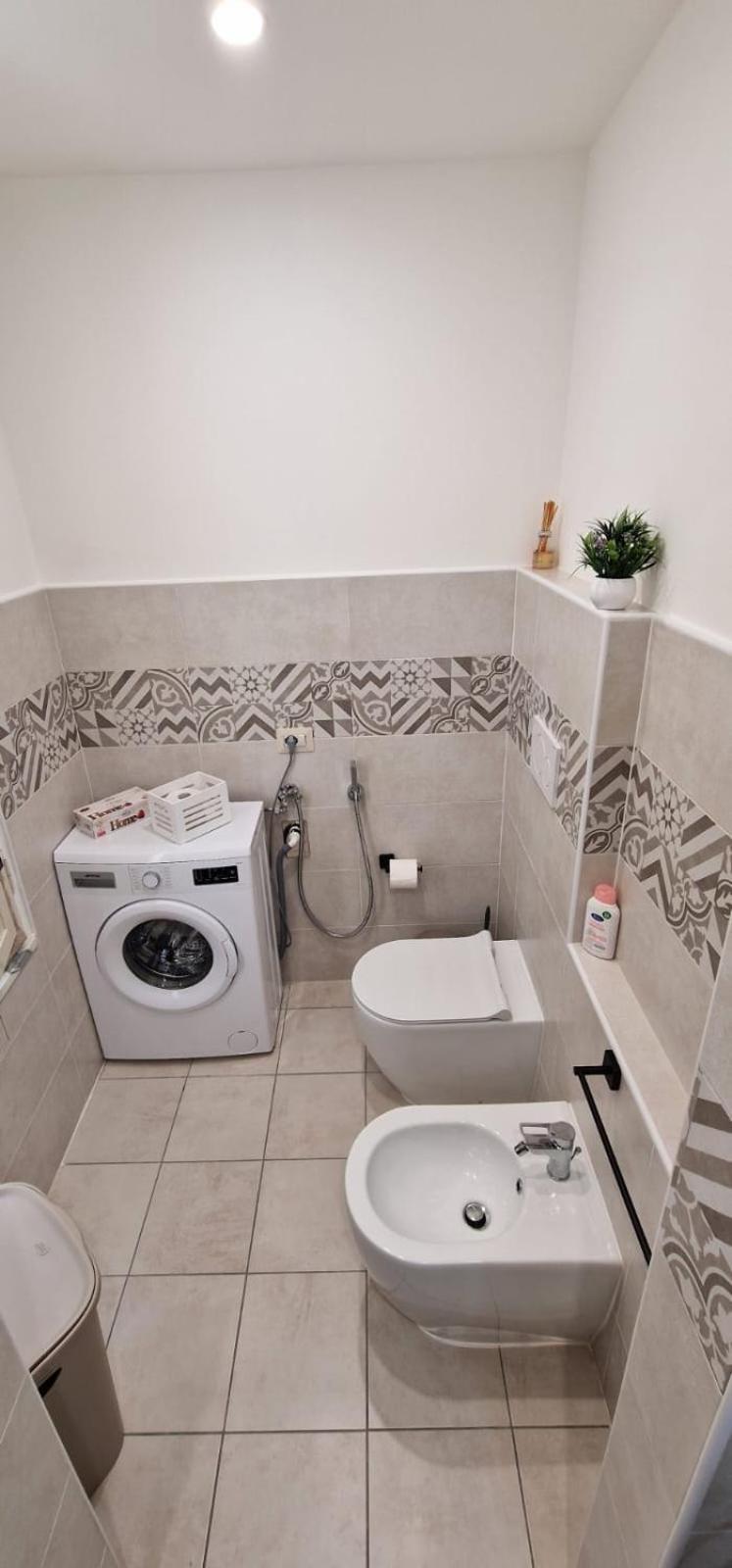 Dani'S House Apartment กาญารี ภายนอก รูปภาพ